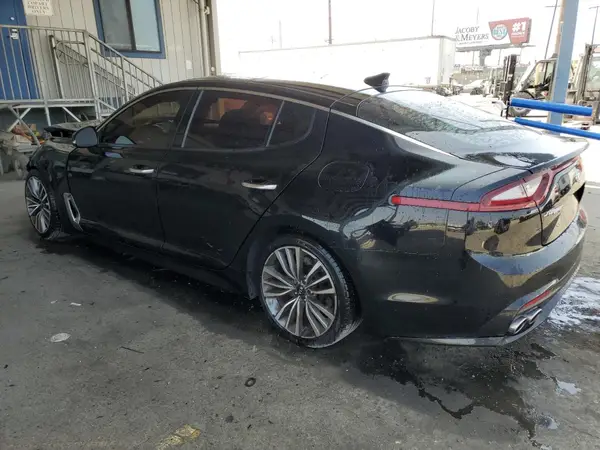 KNAE25LA8K6062700 2019 KIA STINGER - Image 2