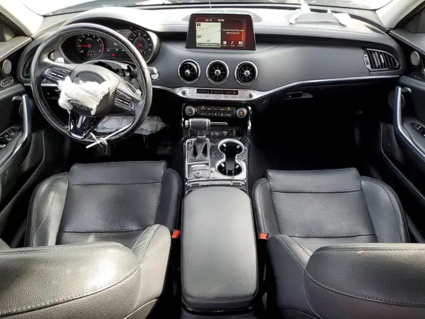 KNAE25LA9J6012449 2018 KIA STINGER - Image 8