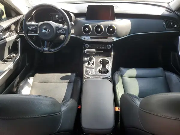 KNAE25LA9J6017120 2018 KIA STINGER - Image 8