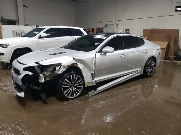 KNAE25LA9J6020938 2018 KIA STINGER - Image 1