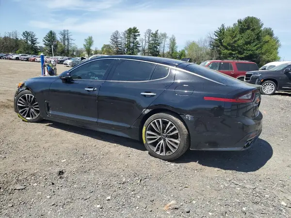 KNAE25LA9J6032068 2018 KIA STINGER - Image 2