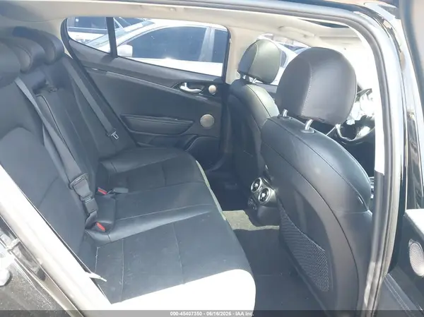 KNAE25LA9J6033883 2018 KIA STINGER - Image 8