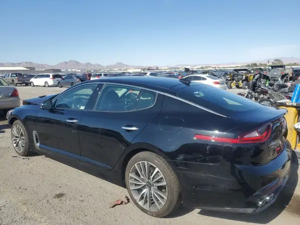KNAE25LA9J6034631 2018 KIA STINGER - Image 2