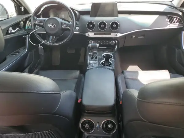 KNAE25LA9J6035360 2018 KIA STINGER - Image 8