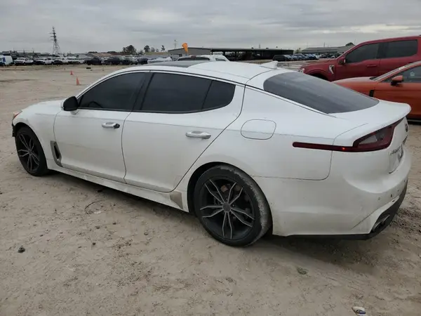 KNAE25LAXJ6012590 2018 KIA STINGER - Image 2