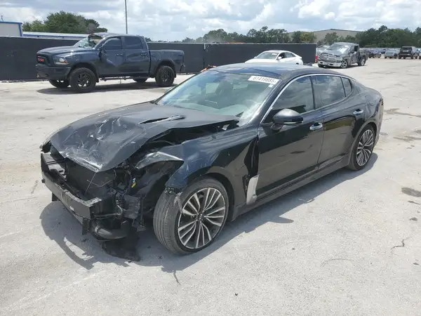 KNAE25LAXJ6014811 2018 KIA STINGER - Image 1