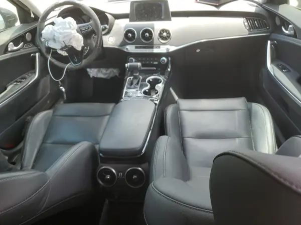 KNAE25LAXJ6014811 2018 KIA STINGER - Image 8