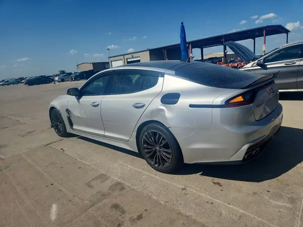 KNAE25LAXJ6015375 2018 KIA STINGER - Image 2