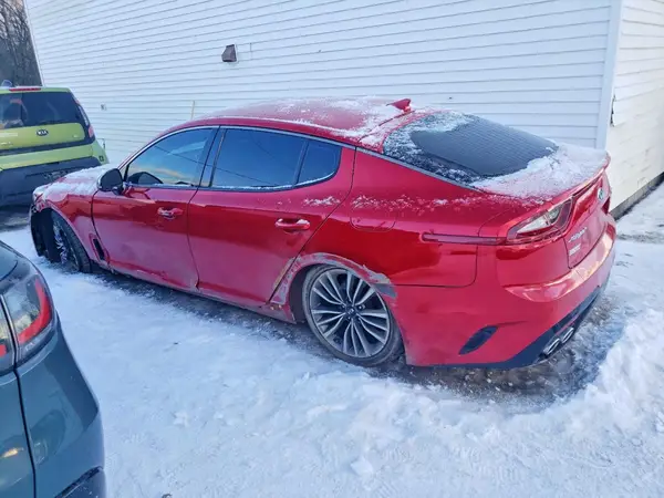 KNAE25LAXK6043520 2019 KIA STINGER - Image 2