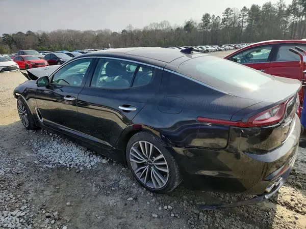 KNAE25LAXK6058051 2019 KIA STINGER - Image 2