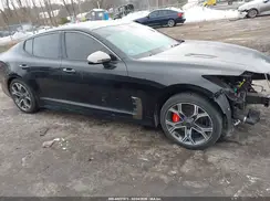 KNAE35LC0J6015643 2018 KIA STINGER