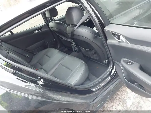 KNAE35LC0J6015643 2018 KIA STINGER - Image 8