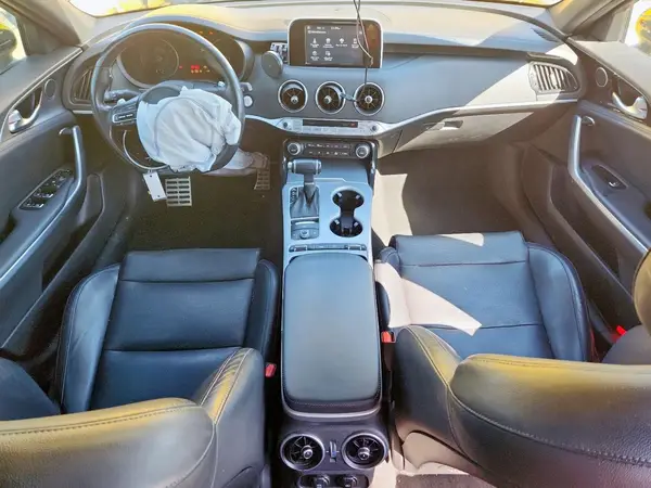 KNAE35LC0J6019983 2018 KIA STINGER - Image 8