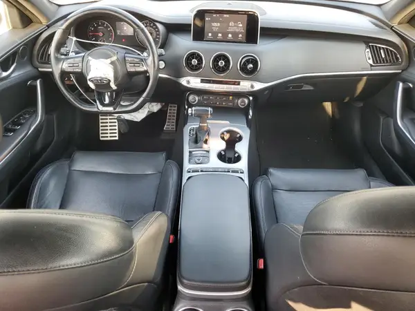 KNAE35LC0J6027632 2018 KIA STINGER - Image 8