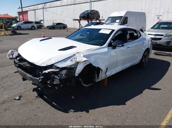 KNAE35LC0J6040235 2018 KIA STINGER - Image 2