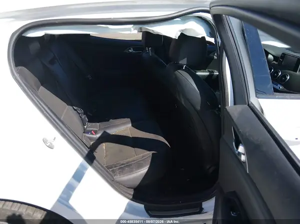 KNAE35LC0J6040235 2018 KIA STINGER - Image 8