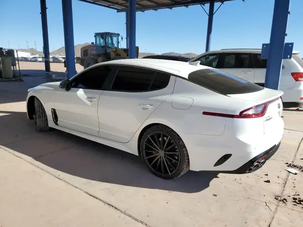 KNAE35LC0K6052421 2019 KIA STINGER - Image 2