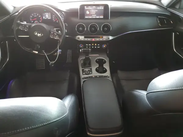KNAE35LC0K6063421 2019 KIA STINGER - Image 8