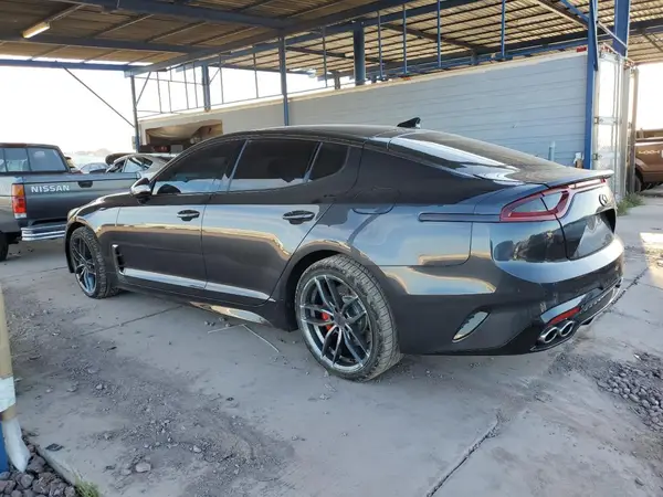 KNAE35LC1J6032029 2018 KIA STINGER - Image 2