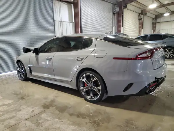 KNAE35LC1J6034685 2018 KIA STINGER - Image 2