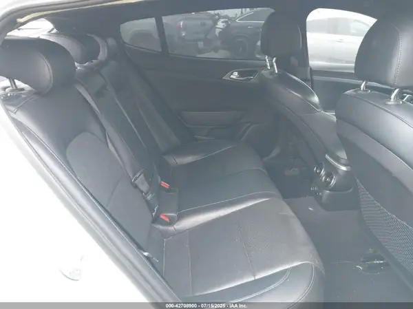 KNAE35LC1K6043386 2019 KIA STINGER - Image 8