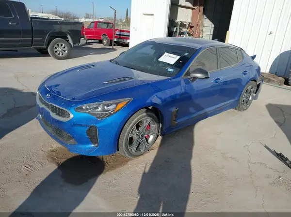 KNAE35LC2J6010010 2018 KIA STINGER - Image 2