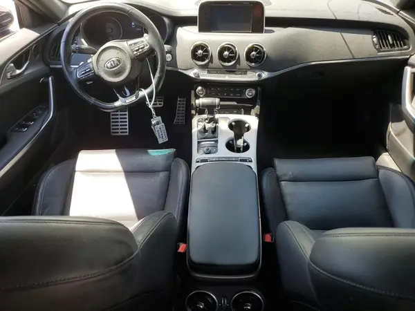 KNAE35LC2J6020102 2018 KIA STINGER - Image 8