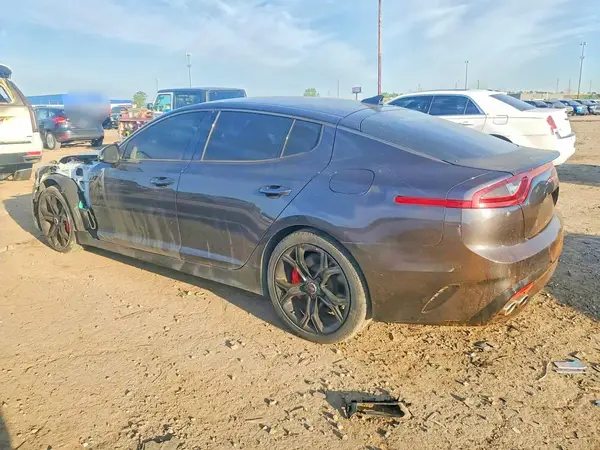 KNAE35LC2J6032427 2018 KIA STINGER - Image 2