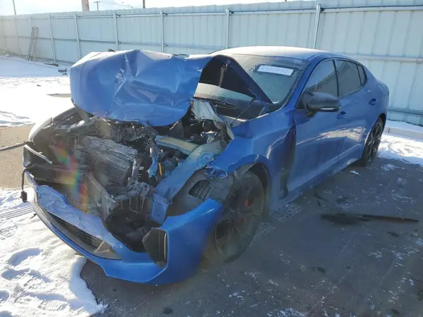 KNAE35LC2J6035585 2018 KIA STINGER - Image 1