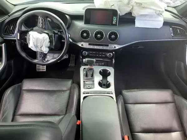 KNAE35LC2K6042473 2019 KIA STINGER - Image 8