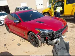 KNAE35LC2K6050928 2019 KIA STINGER