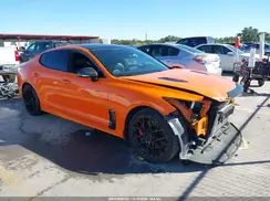 KNAE35LC2K6070158 2019 KIA STINGER