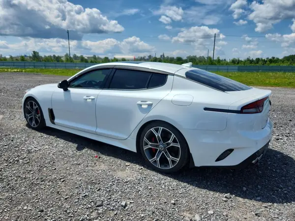 KNAE35LC3J6028869 2018 KIA STINGER - Image 2