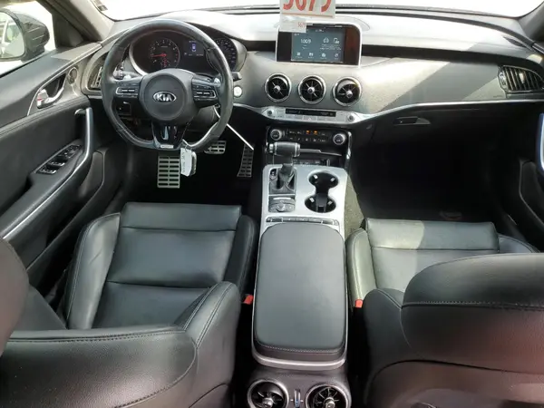 KNAE35LC3K6045088 2019 KIA STINGER - Image 8