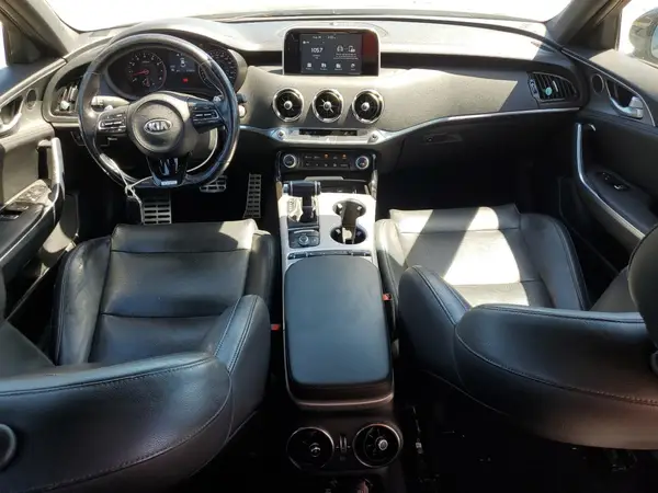 KNAE35LC3K6054048 2019 KIA STINGER - Image 8