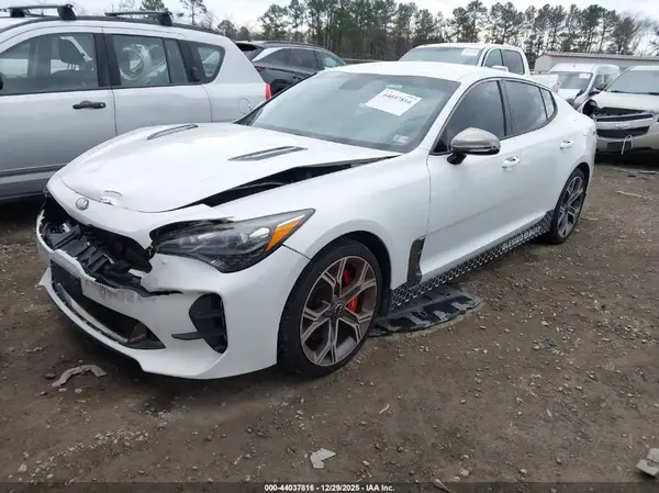 KNAE35LC3K6068113 2019 KIA STINGER - Image 2