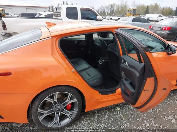 KNAE35LC3K6068774 2019 KIA STINGER - Image 8