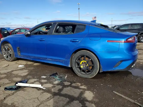 KNAE35LC4J6011885 2018 KIA STINGER - Image 2