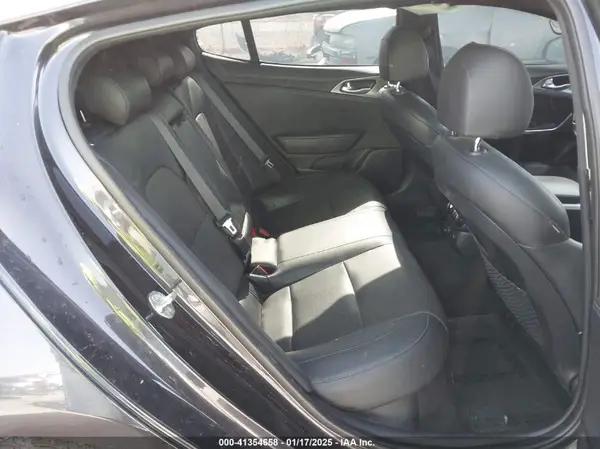 KNAE35LC4J6026807 2018 KIA STINGER - Image 8