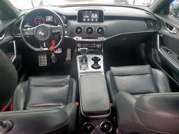 KNAE35LC4K6067942 2019 KIA STINGER - Image 8