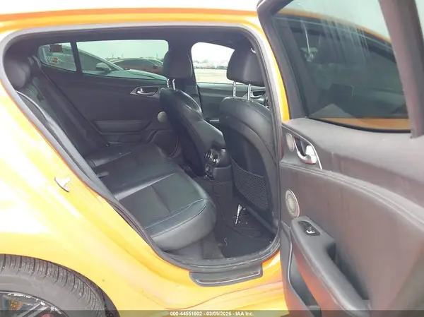 KNAE35LC4K6070422 2019 KIA STINGER - Image 8