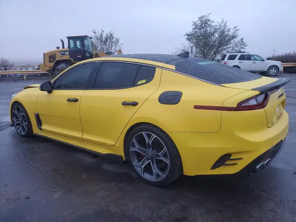 KNAE35LC5J6020353 2018 KIA STINGER - Image 2