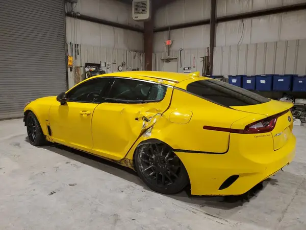 KNAE35LC5J6020661 2018 KIA STINGER - Image 2