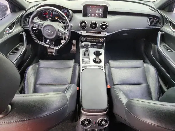 KNAE35LC5J6027139 2018 KIA STINGER - Image 8
