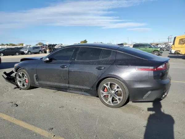 KNAE35LC5K6057632 2019 KIA STINGER - Image 2