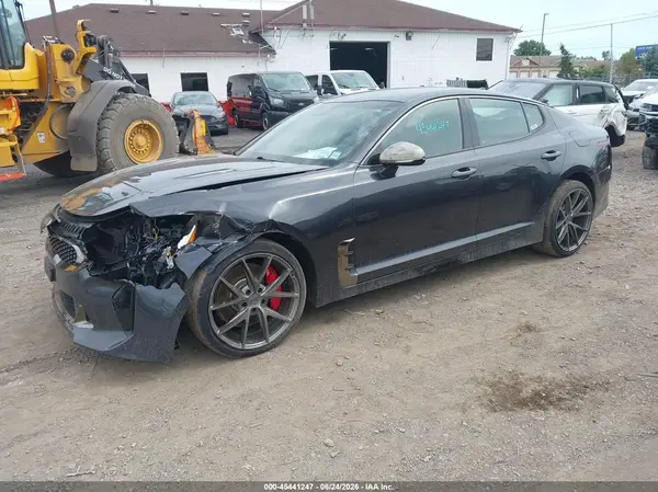 KNAE35LC6K6057817 2019 KIA STINGER - Image 2