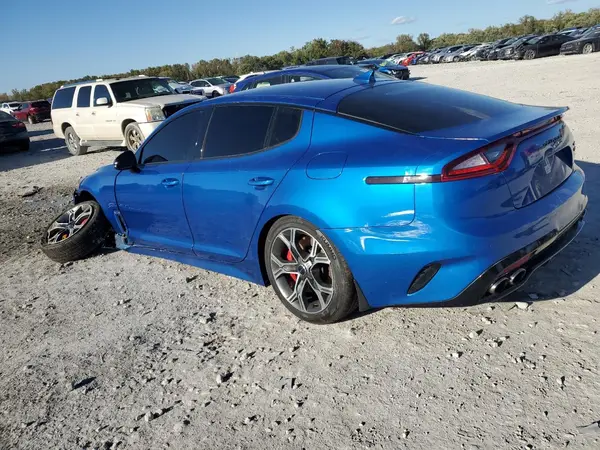 KNAE35LC7J6039986 2018 KIA STINGER - Image 2