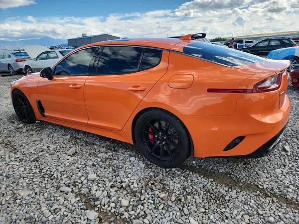 KNAE35LC7K6068616 2019 KIA STINGER - Image 2
