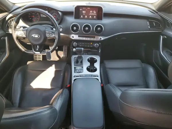 KNAE35LC8J6009590 2018 KIA STINGER - Image 8