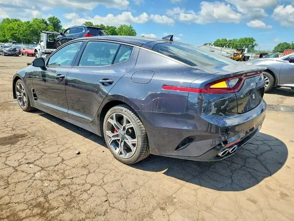 KNAE35LC8K6043725 2019 KIA STINGER - Image 2